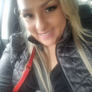 Meet your Posher, Adriana